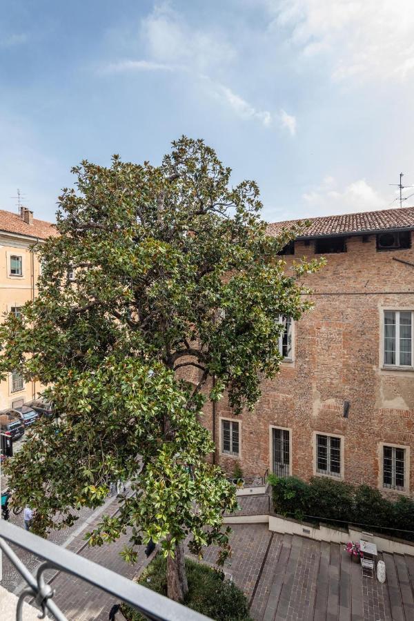 30Cavour Luxury Suites Pavia Exterior foto
