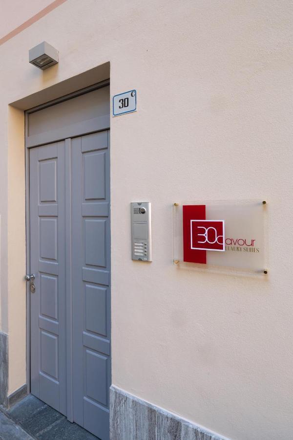 30Cavour Luxury Suites Pavia Exterior foto